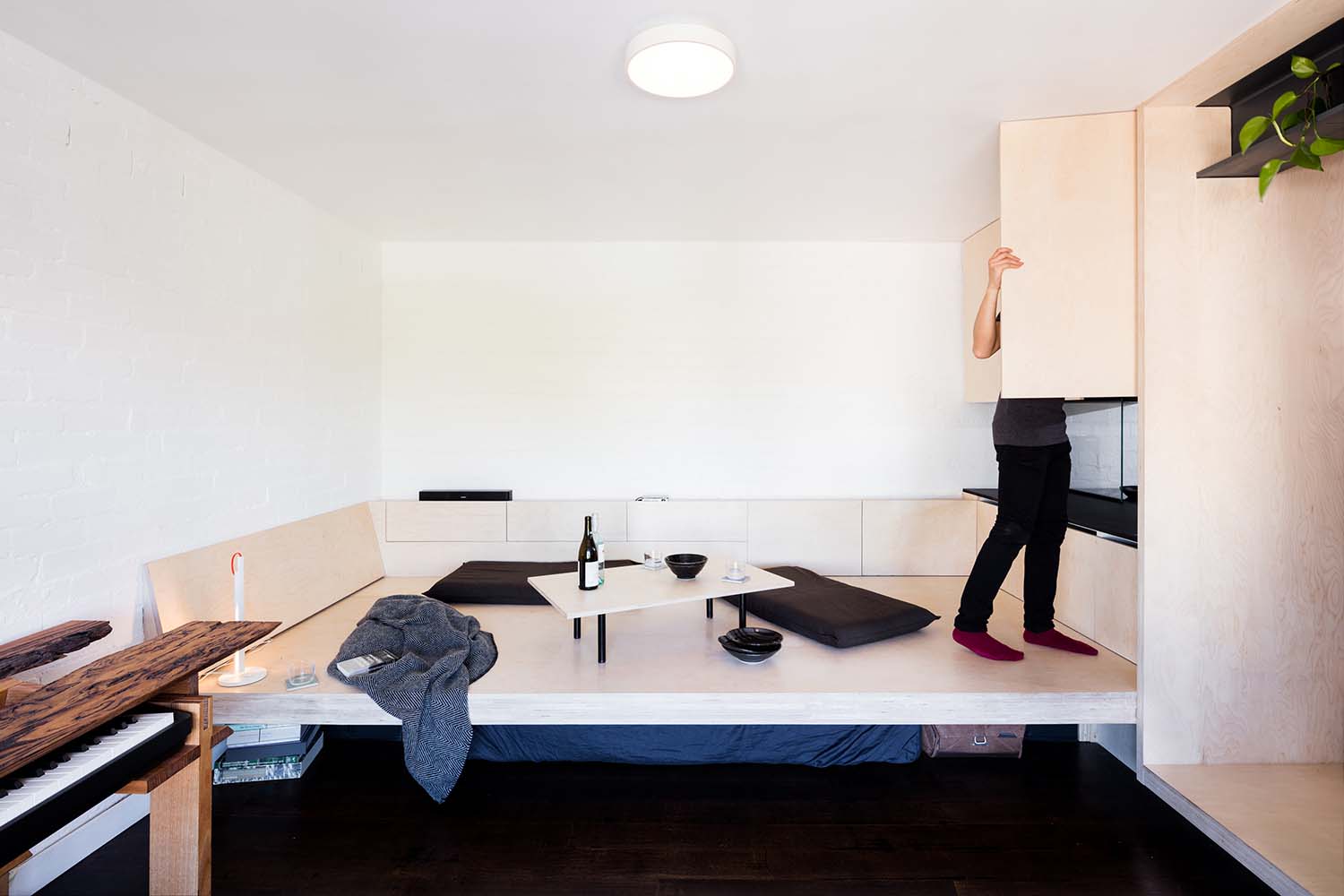 storage Micro Apartment / Existenzminimum / Douglas Wan 