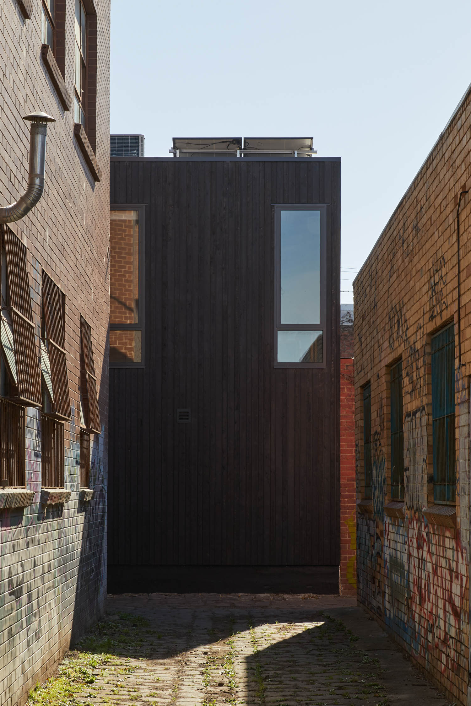 courtyard Backyard House / Brunswick East / Tan Architecture