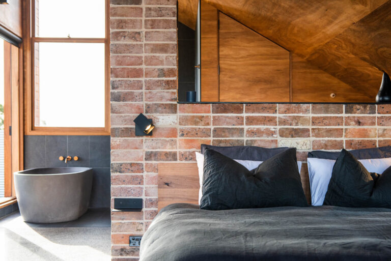 Gawthorne's Hut / Mudgee / Cameron Anderson Architects - TinyHouseZine