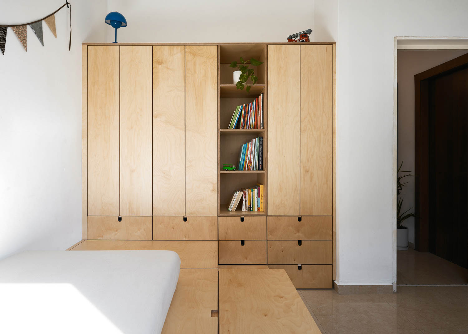 storage Small Apartment Big Life / S.A.I.L Design