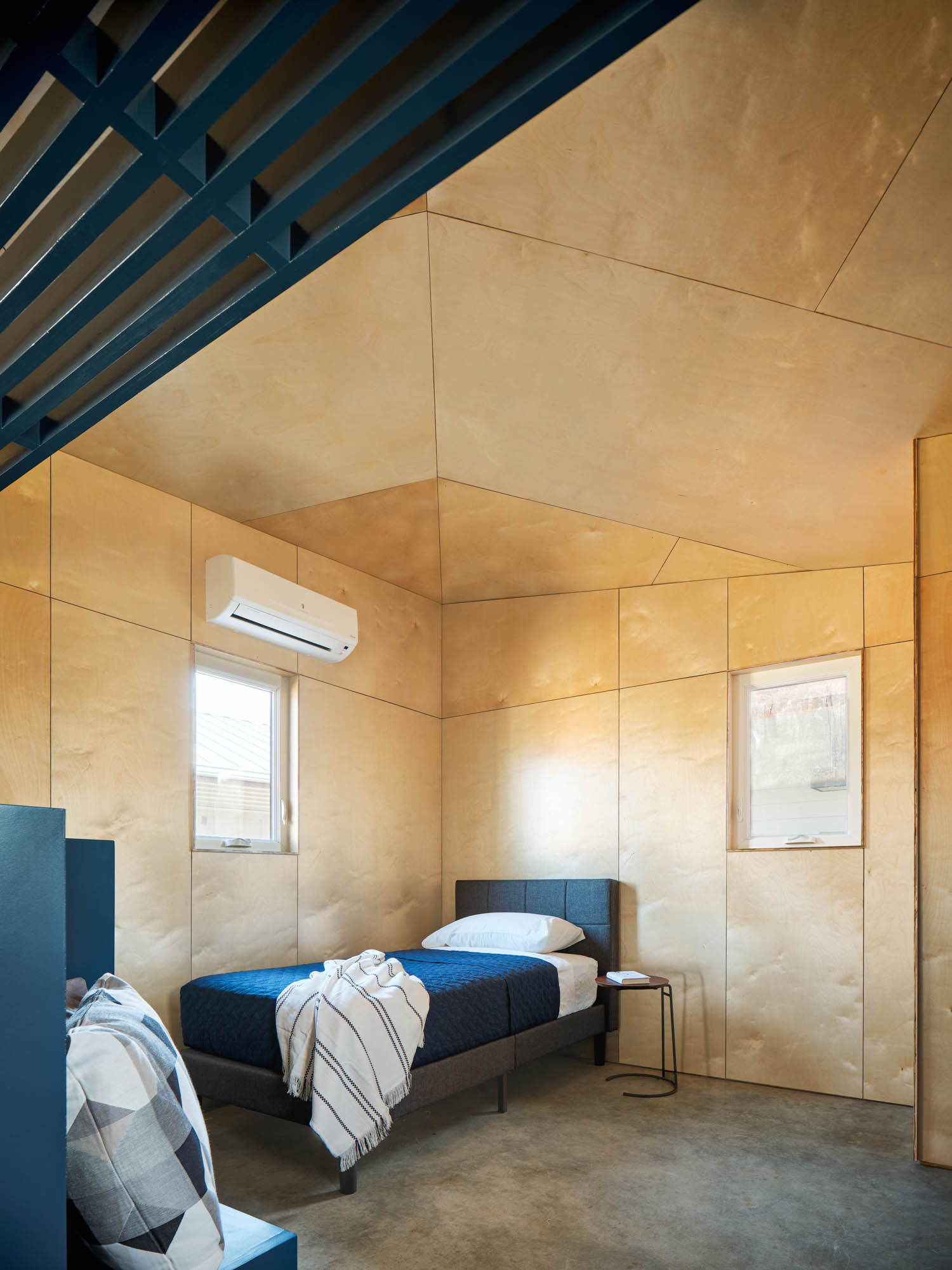 Tiny Victories / Austin / Jobe Corral Architects