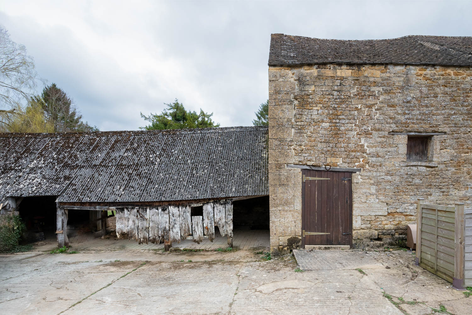 original elevation Cotswolds Cowshed / Gloucestershire, Gb / Design Storey