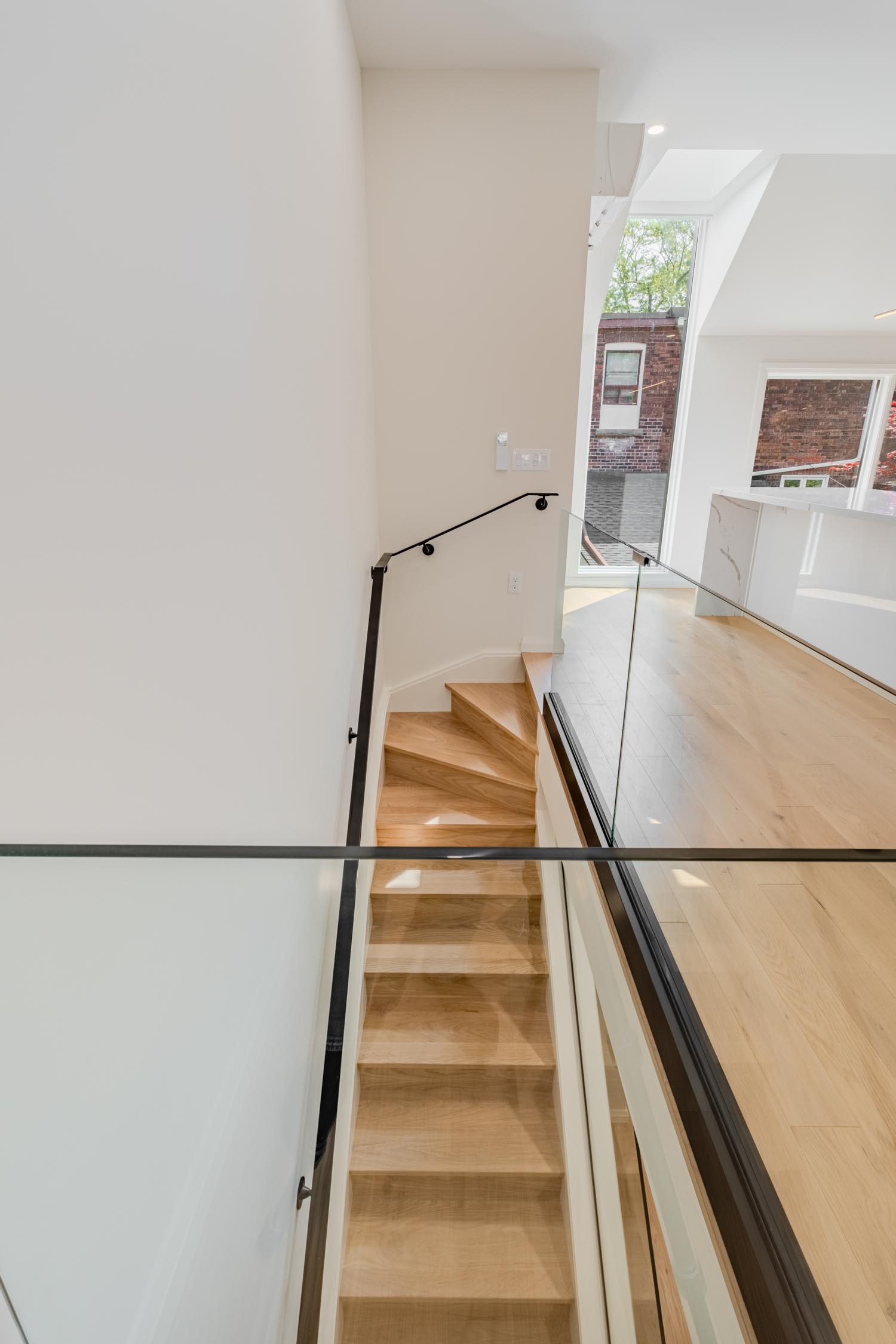 staircase Concord Laneway Suite / Toronto / ZZ Contracting