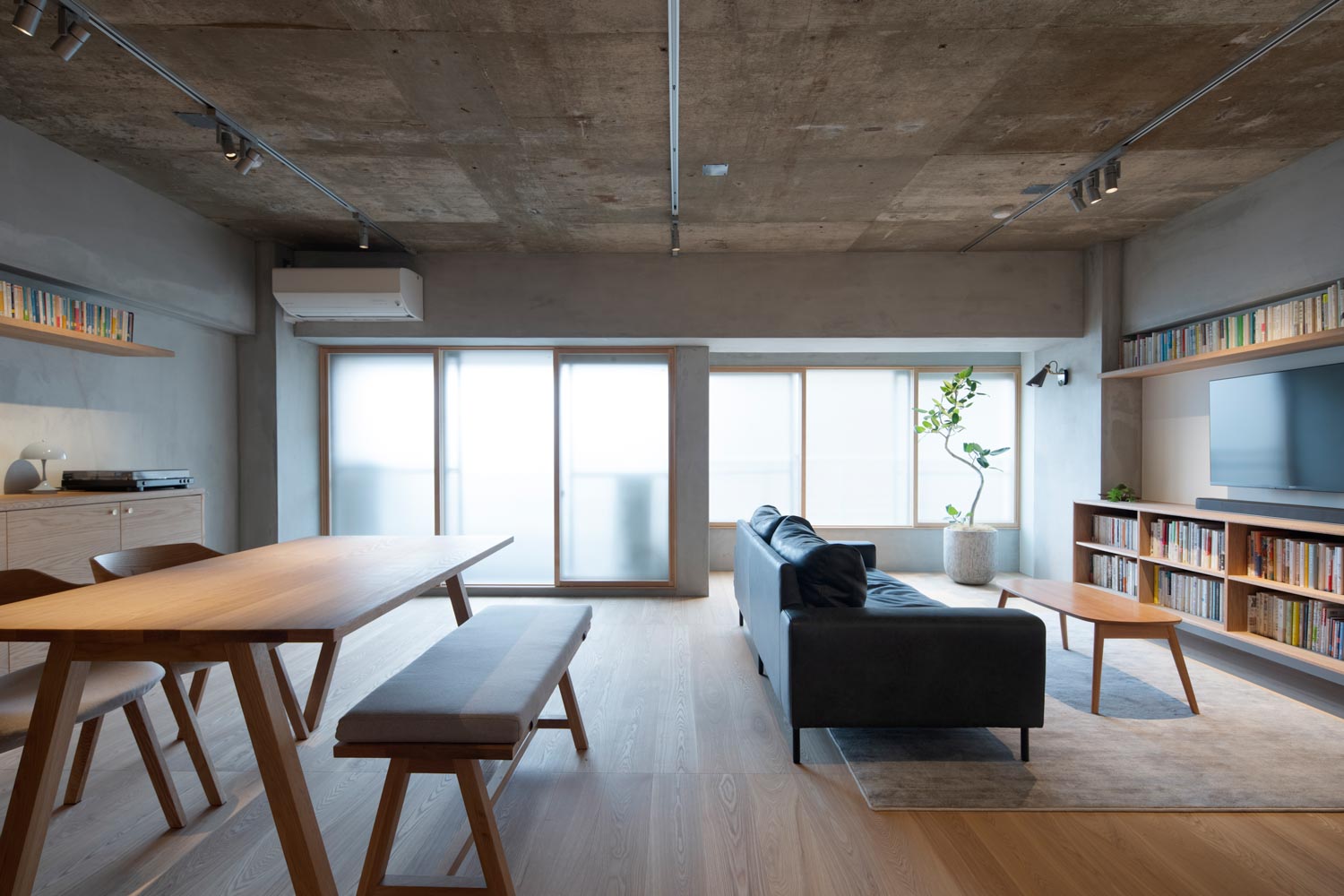 internal House in Demachiyanagi area / Kyoto / Koyori
