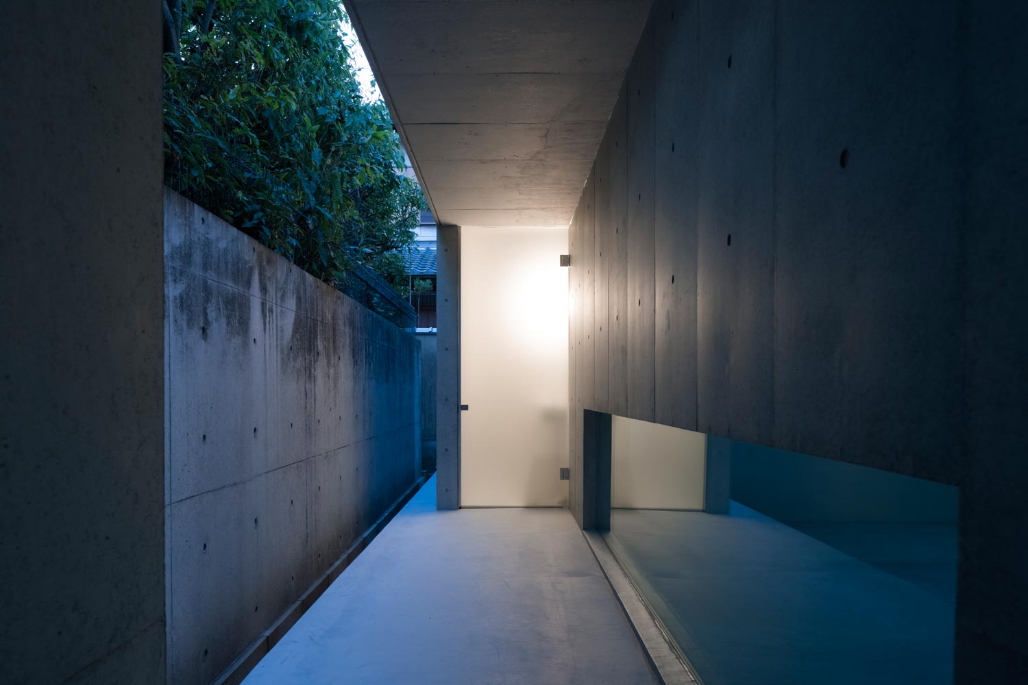 Detached building in Ko-ryo Town, Nara Prefecture / Koyori