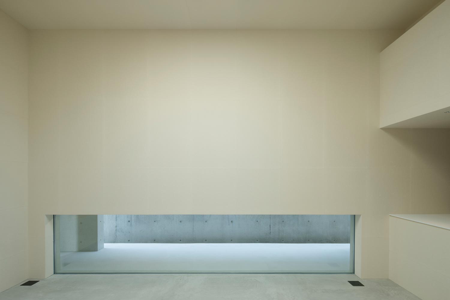 Detached building in Ko-ryo Town, Nara Prefecture / Koyori
